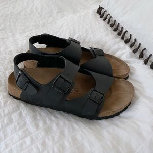 Birkenstock Milano size 9